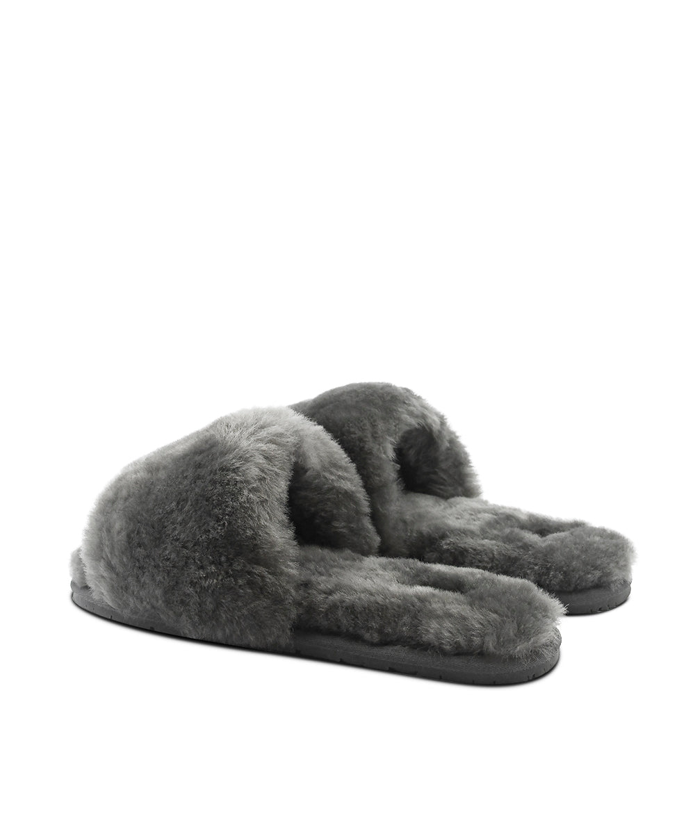 Women's UGG Fluffy Slipper | Red Kado