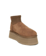 Women's UGG Ultra Low Top Platform Boot | Red Kado