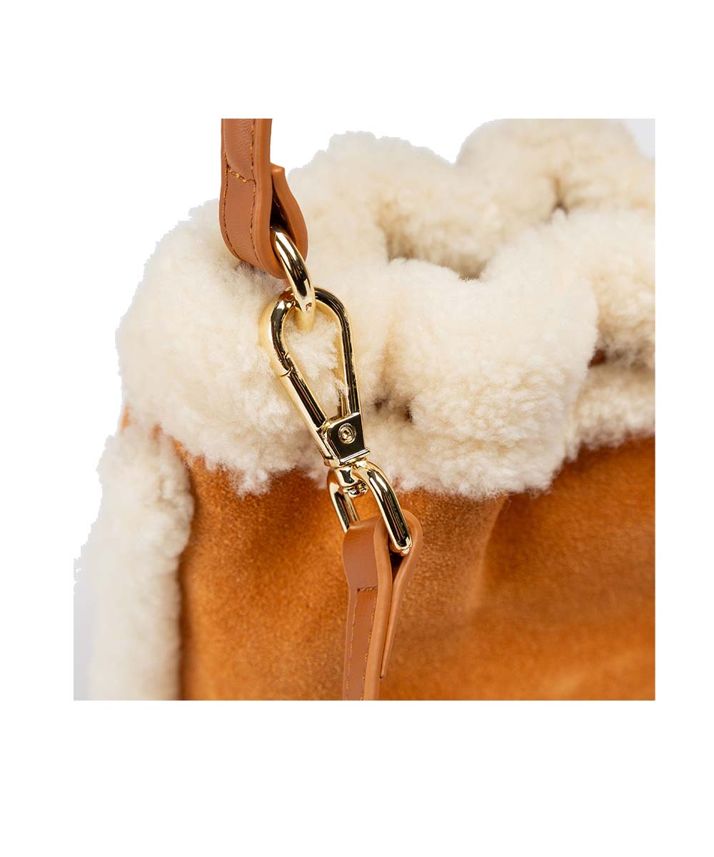 UGG Pega Bucket Bag | Red Kado
