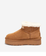 Women's UGG Logo Platform Boot | Red Kado