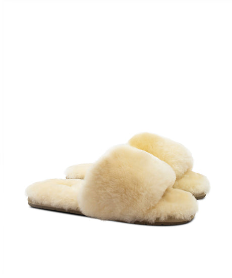 Women's UGG Fluffy Slipper | Red Kado